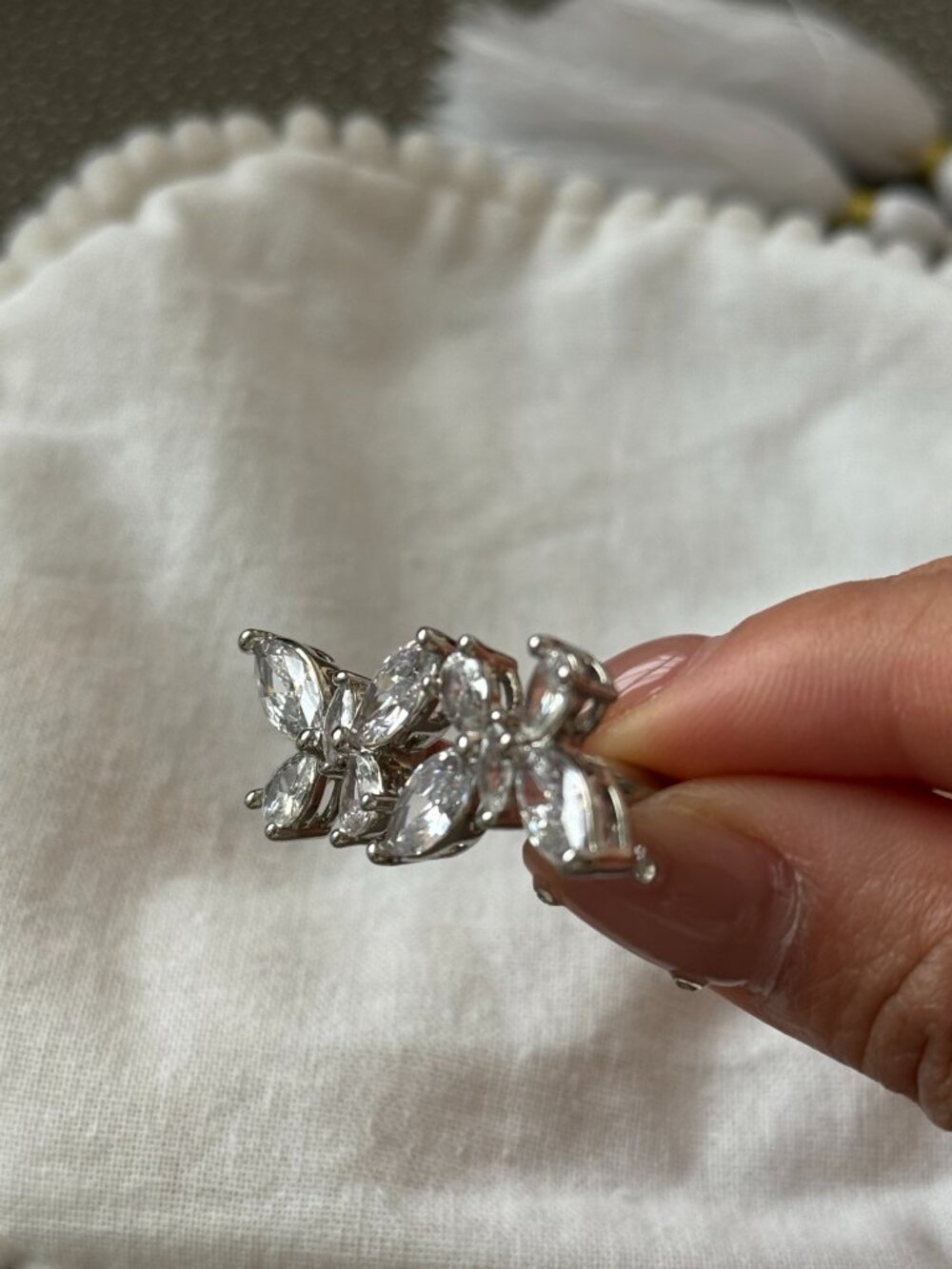 Silver Marquise Crystal Leaf Between Finger Ring Size 5.5